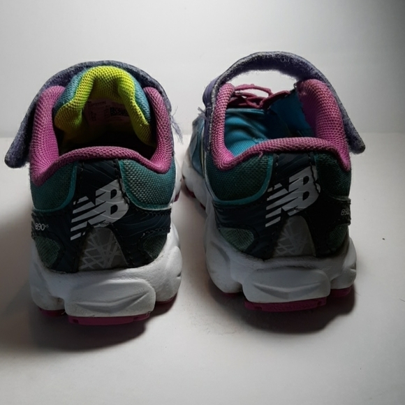 New Balance toddler 8 - Picture 4 of 6